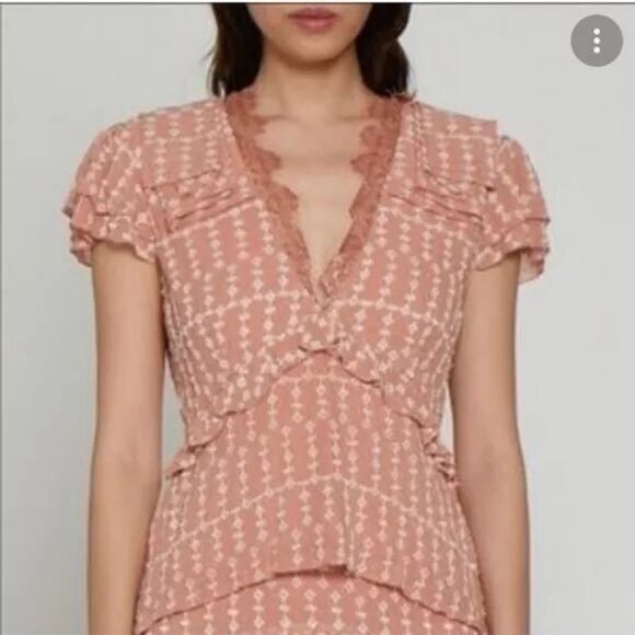 Walter Baker Carole Empire Waist Ruffle Sleeve Hi-Low Blouse Blush white Women L - Picture 1 of 8